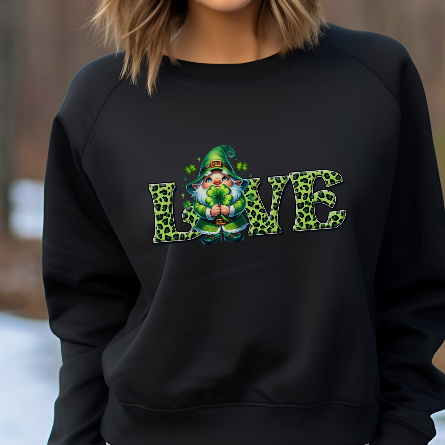 Irish Love: Unisex Heavy Blend™ Crewneck Sweatshirt Printify