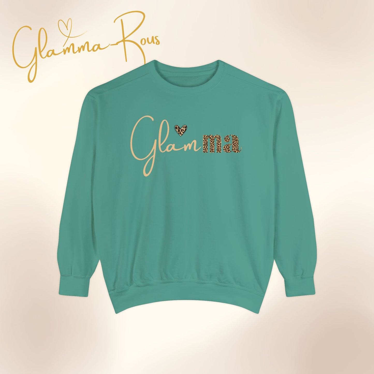 Glamma Leopard Heart: Unisex Sweatshirt with Custom Name Option 🐆